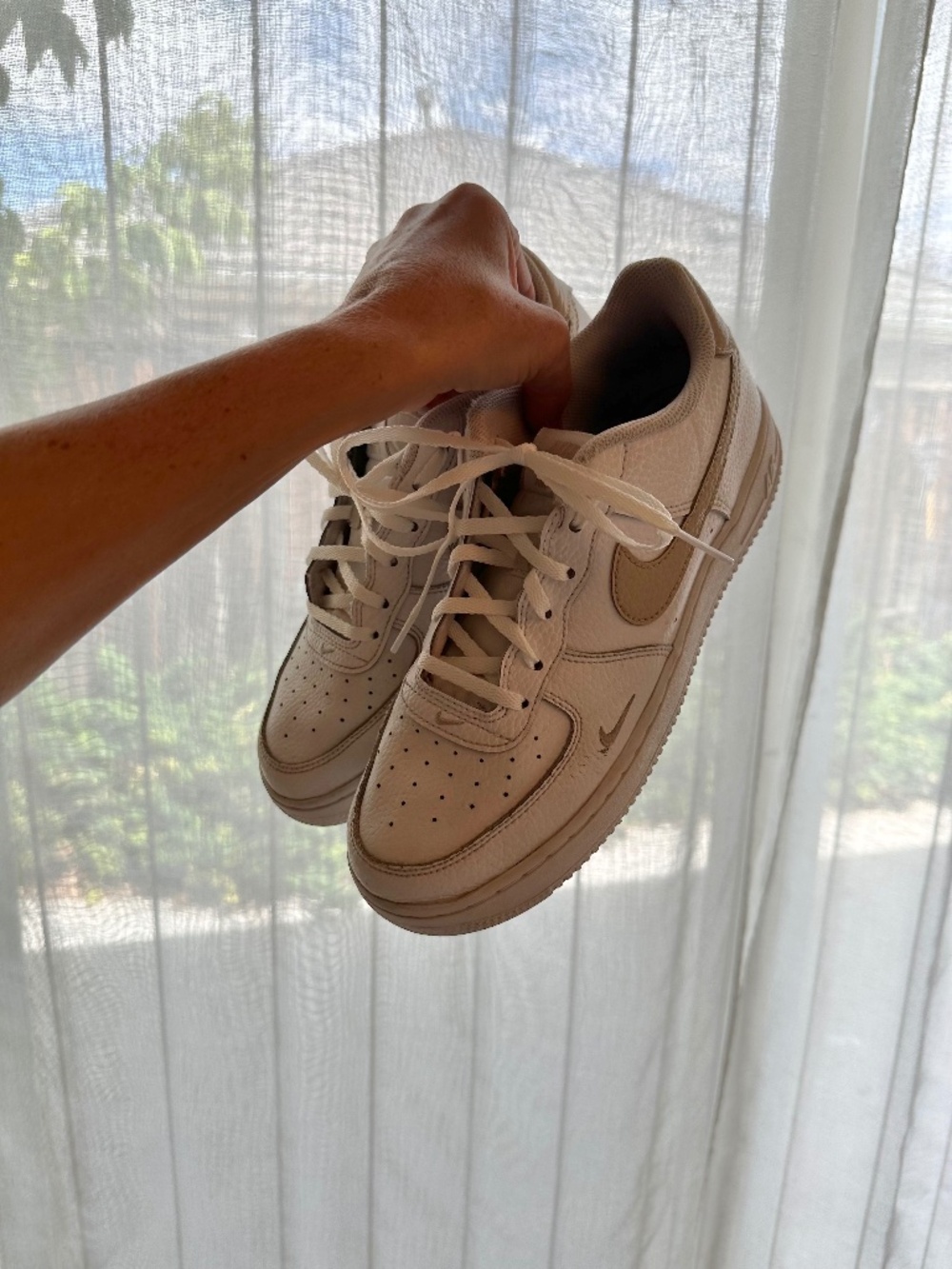 Nike Air Force 1 Low – White/Cream 7 Youth